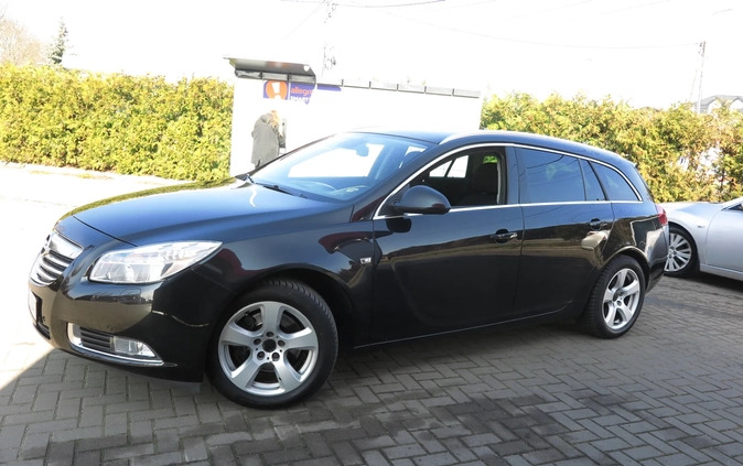 Opel Insignia cena 20990 przebieg: 250000, rok produkcji 2011 z Zabłudów małe 529